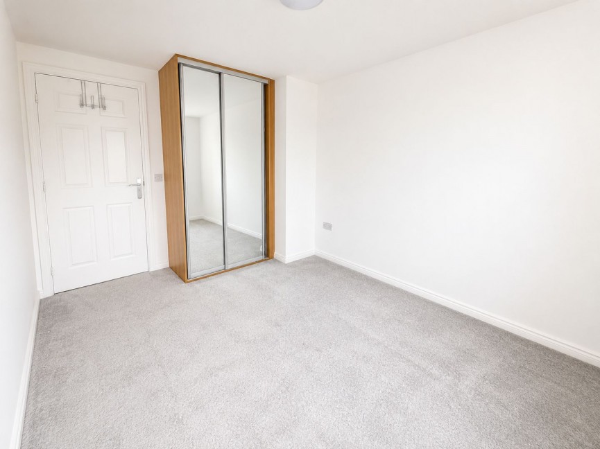 2 bedroom Flat for Letting St. Lukes Court, Hatfield