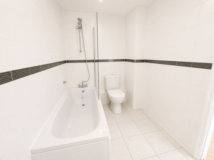 2 bedroom Flat for Letting St. Lukes Court, Hatfield