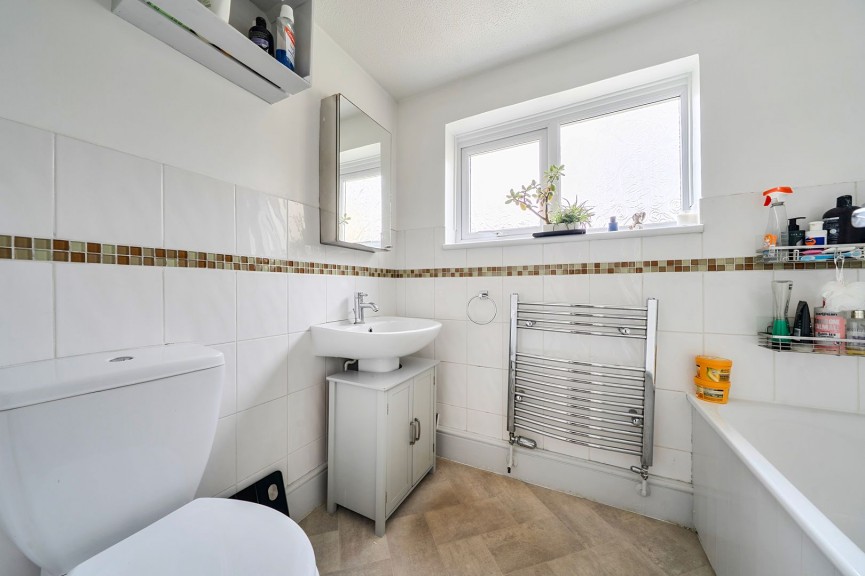 2 bedroom House for Sale Clifton Road, Henlow, Bedfordshire