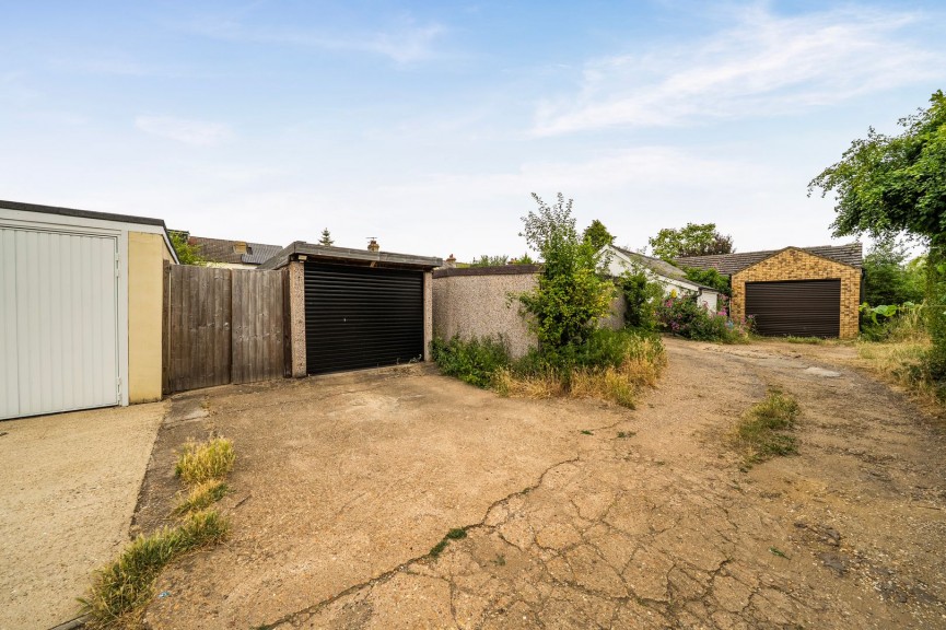 2 bedroom House for Sale Clifton Road, Henlow, Bedfordshire