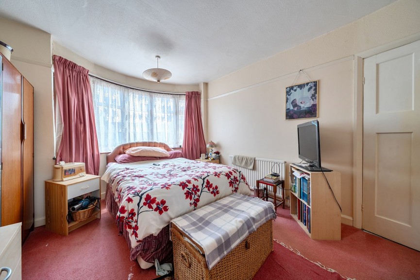 3 bedroom House for Sale Ampthill Road, Shefford, Bedfordshire