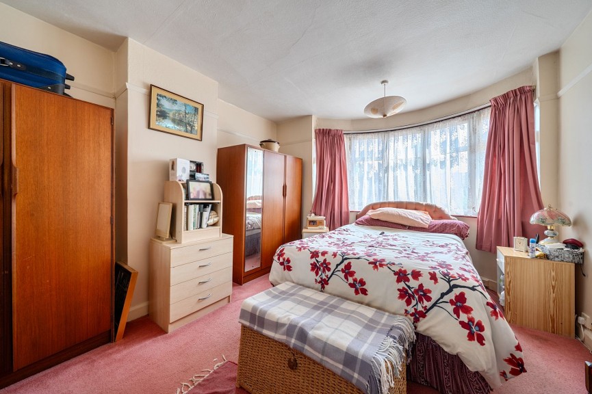 3 bedroom House for Sale Ampthill Road, Shefford, Bedfordshire