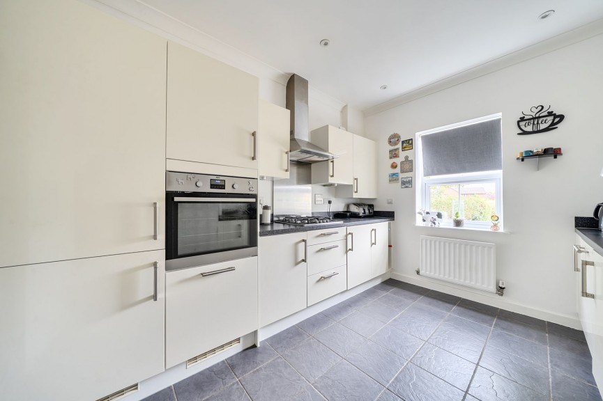 3 bedroom House for Sale Heronslee, Shefford, Bedfordshire