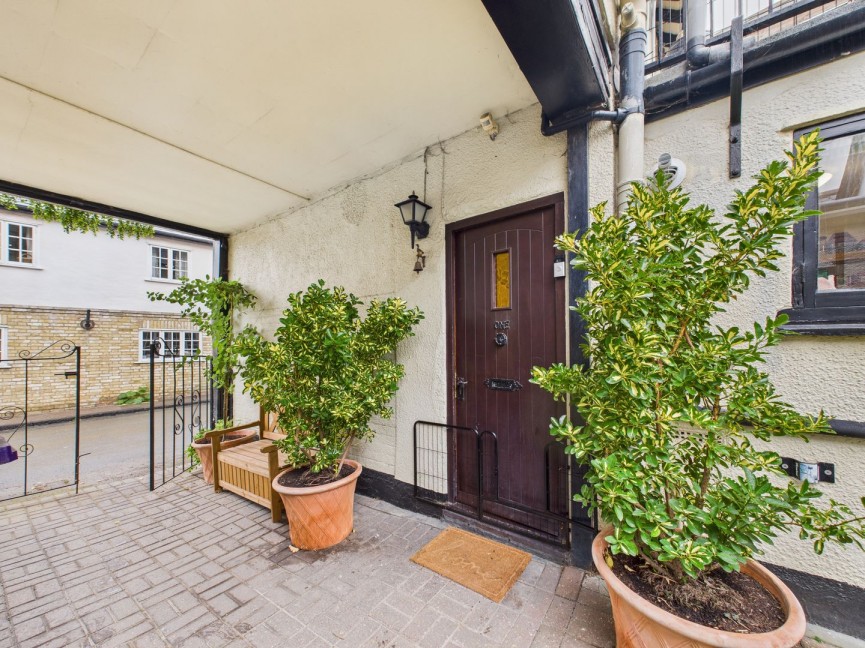 2 bedroom House for Sale Ashwell, Baldock, Hertfordshire