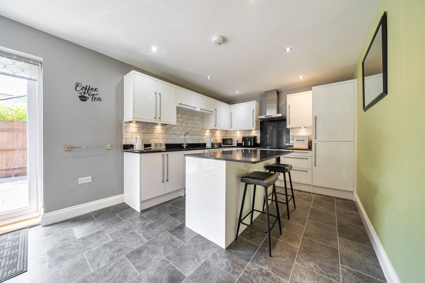 3 bedroom Bungalow for Sale Stotfold, Hitchin, Bedfordshire
