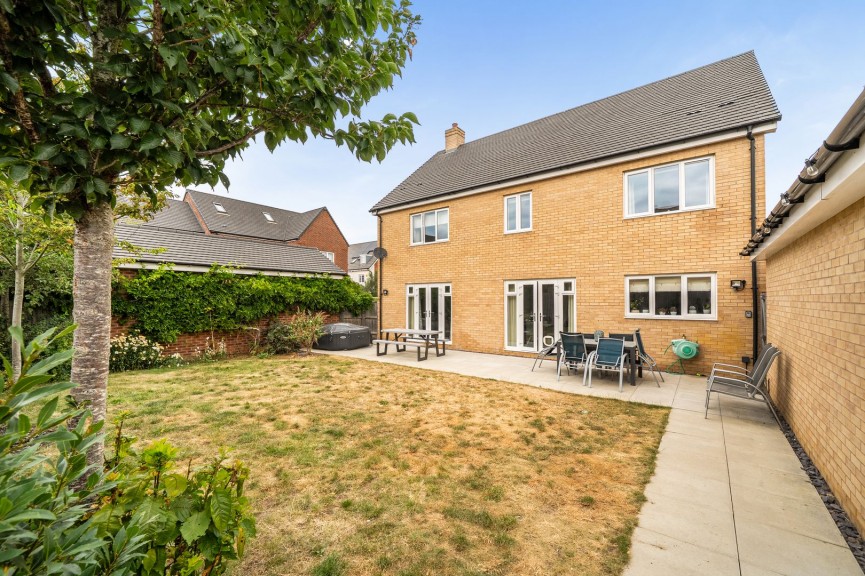 5 bedroom House for Sale Fry Grove, Flitwick, Bedfordshire