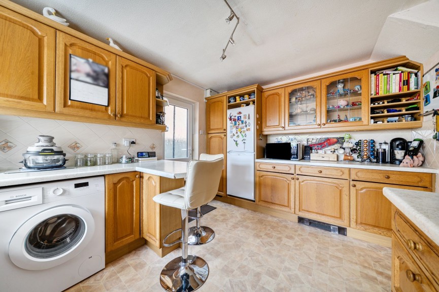 5 bedroom House for Sale Meppershall, Shefford, Bedfordshire