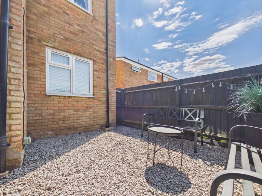 3 bedroom Flat for Sale Urban Way, Biggleswade, Bedfordshire