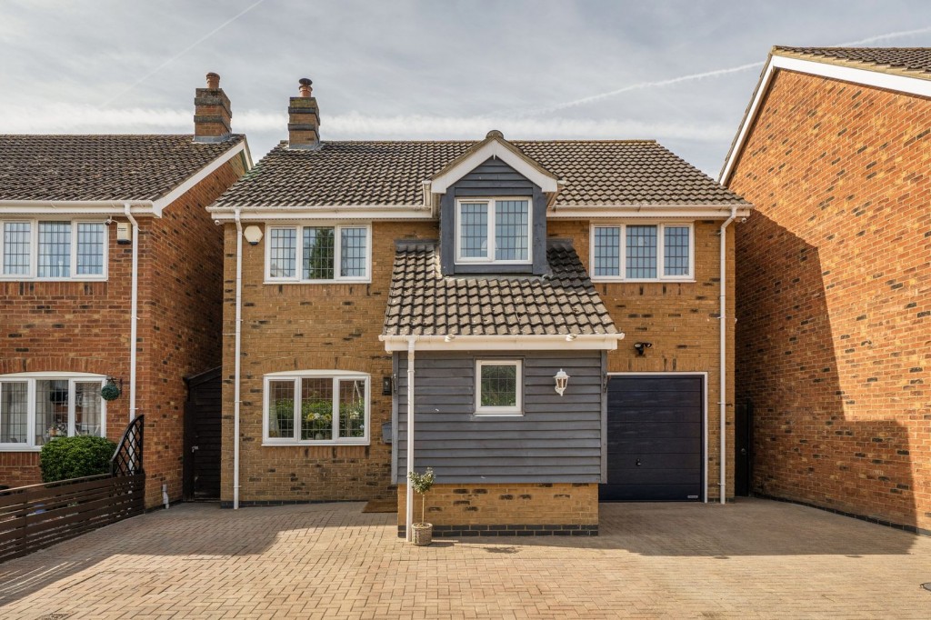 Midland Gardens, Shefford, Bedfordshire