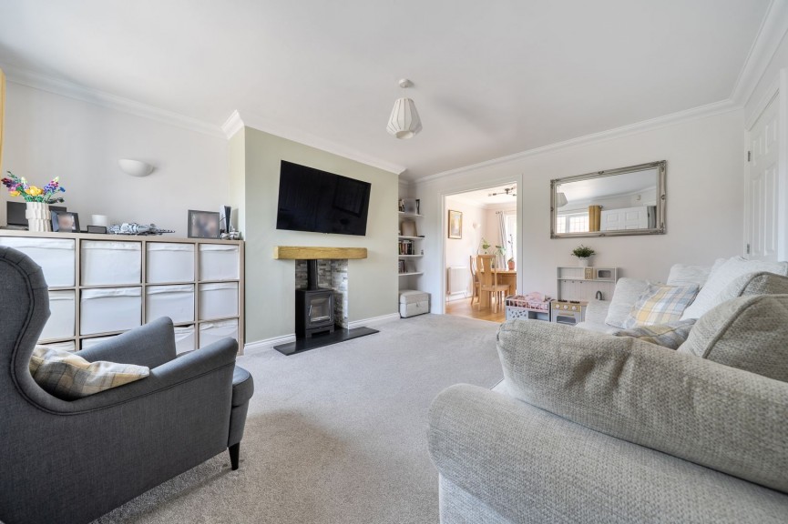 4 bedroom House for Sale Midland Gardens, Shefford, Bedfordshire