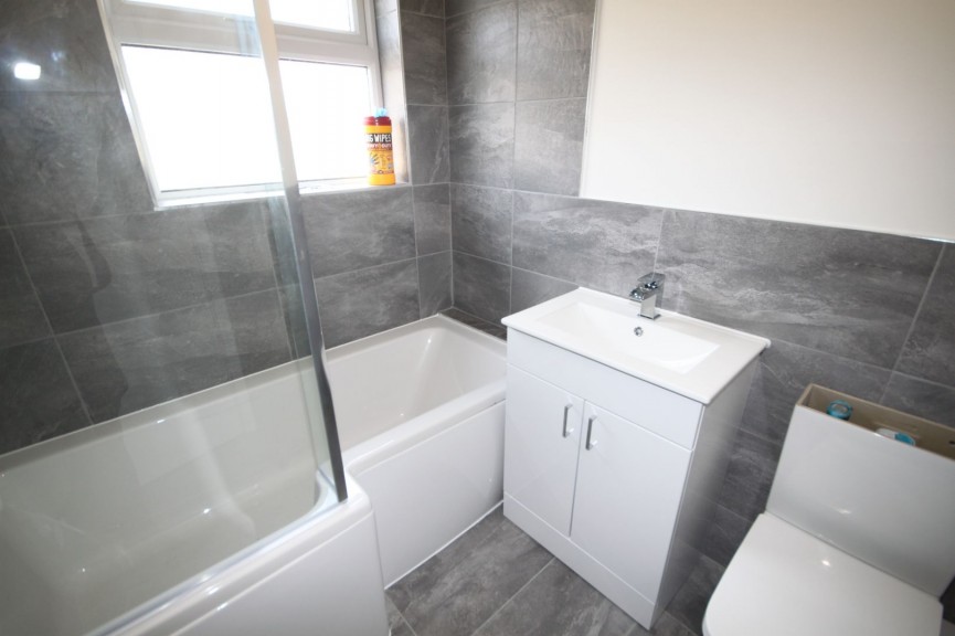 1 bedroom Flat for Letting Regent Street, Stotfold, Bedfordshire