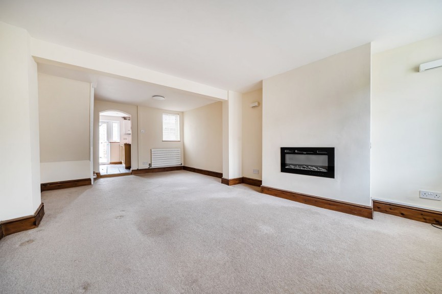 2 bedroom House for Sale Lower Stondon, Henlow, Bedfordshire