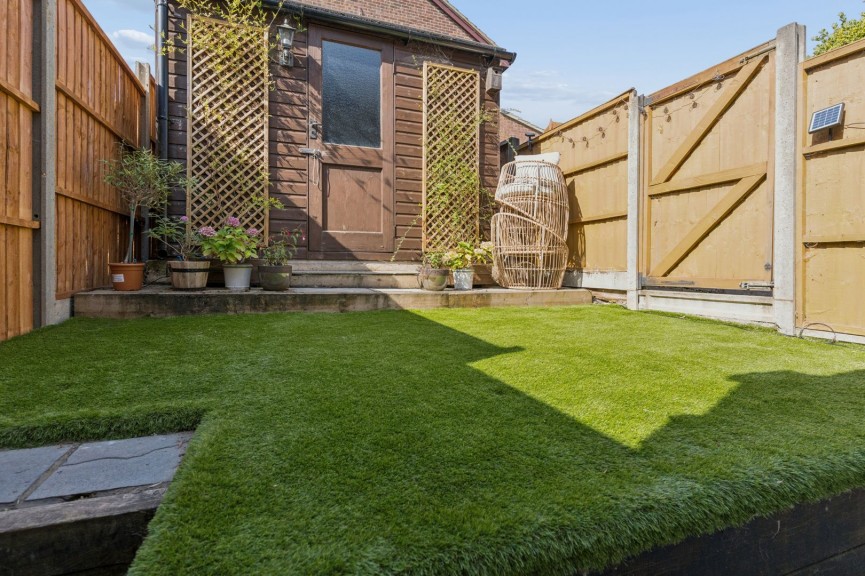 2 bedroom House for Sale Campbell Close, Hitchin, Hertfordshire
