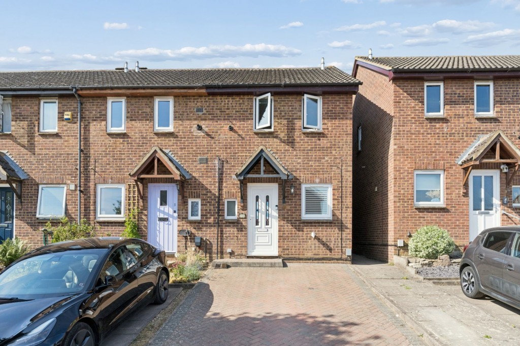Campbell Close, Hitchin, Hertfordshire