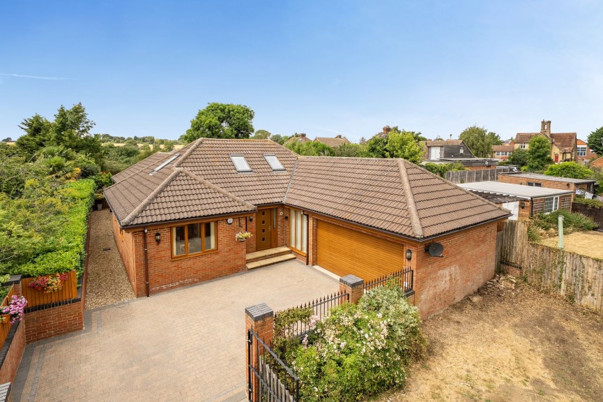 5 bedroom Bungalow for Sale Lower Stondon, Henlow, Bedfordshire