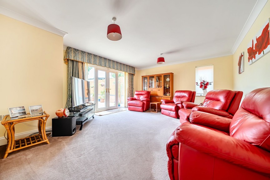 5 bedroom Bungalow for Sale Lower Stondon, Henlow, Bedfordshire