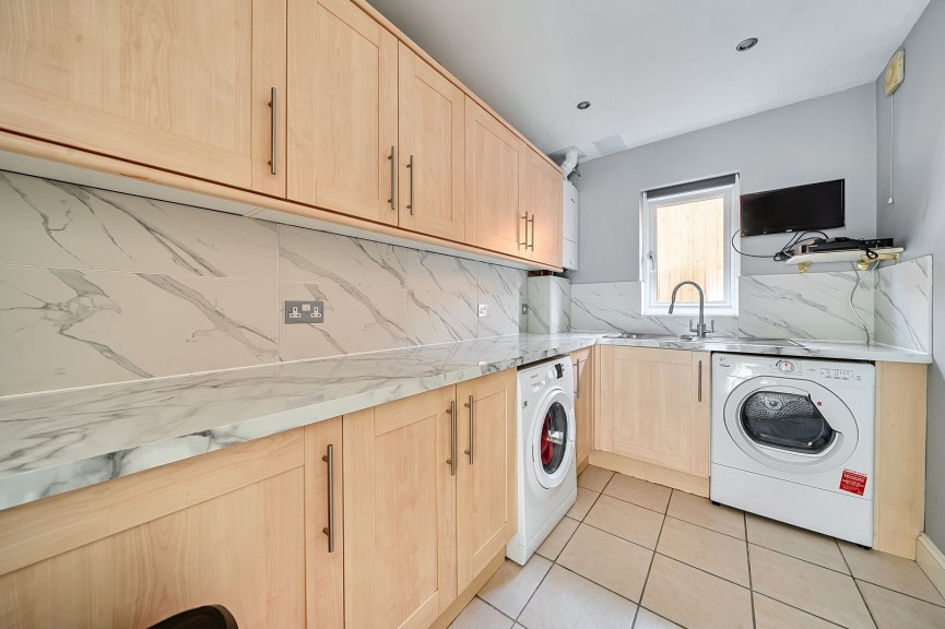 5 bedroom Bungalow for Sale Lower Stondon, Henlow, Bedfordshire