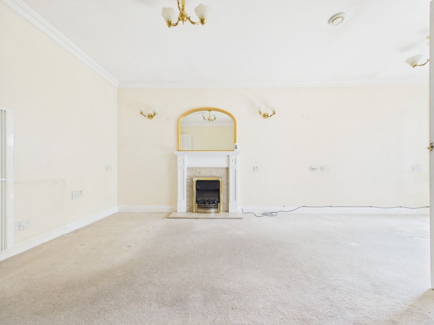 1 bedroom Flat for Sale Royston Road, Baldock, Hertfordshire