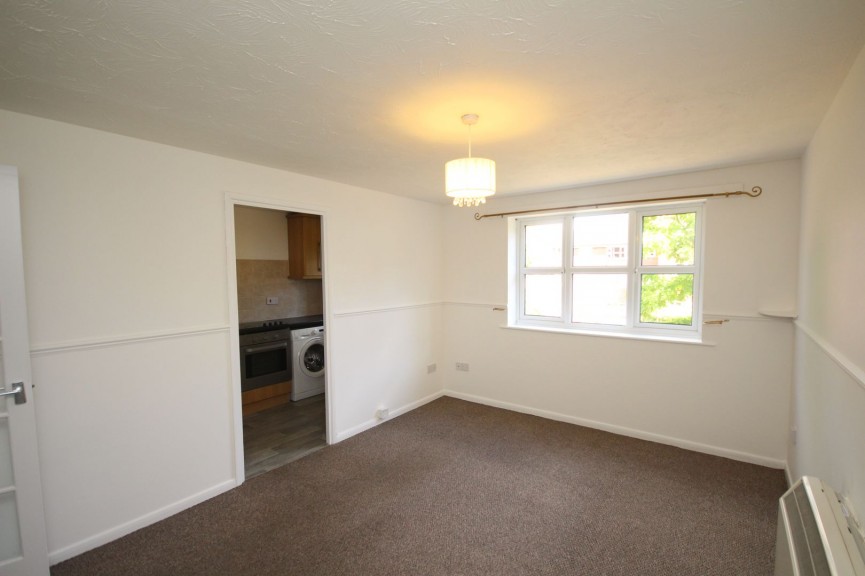 1 bedroom Flat for Sale Marmet Avenue, Letchworth Garden City, Hertfordshire