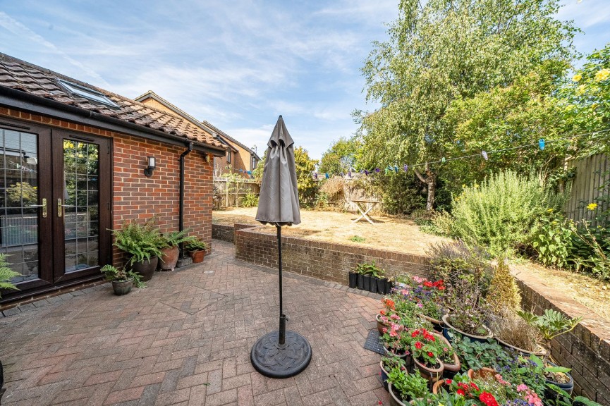 4 bedroom House for Sale Russell Road, Toddington, Bedfordshire