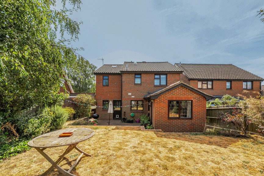 4 bedroom House for Sale Russell Road, Toddington, Bedfordshire