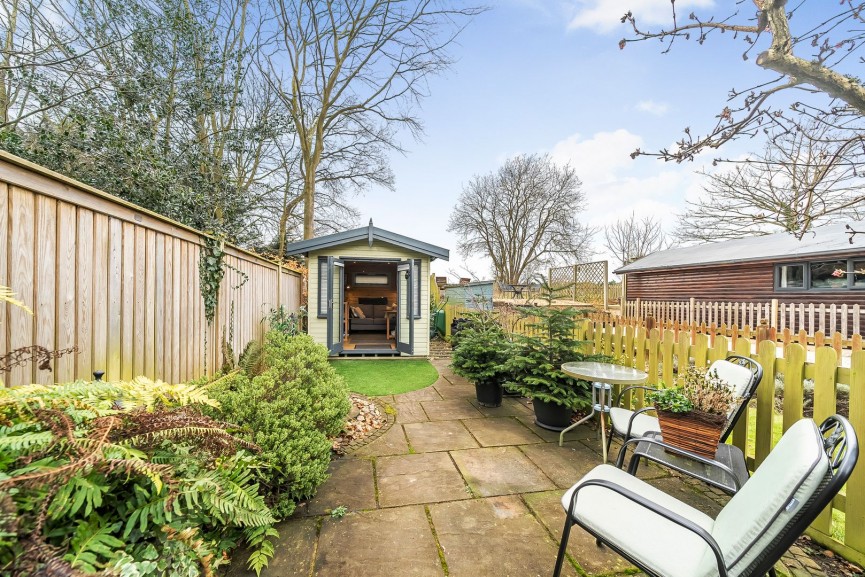 2 bedroom House for Sale Ireland, Shefford, Bedfordshire