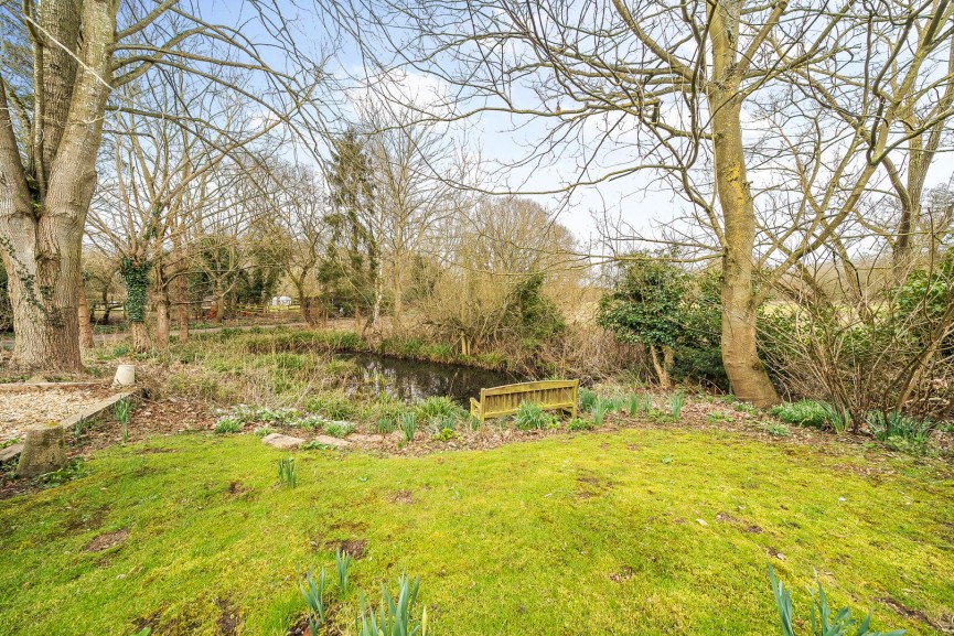 2 bedroom House for Sale Ireland, Shefford, Bedfordshire