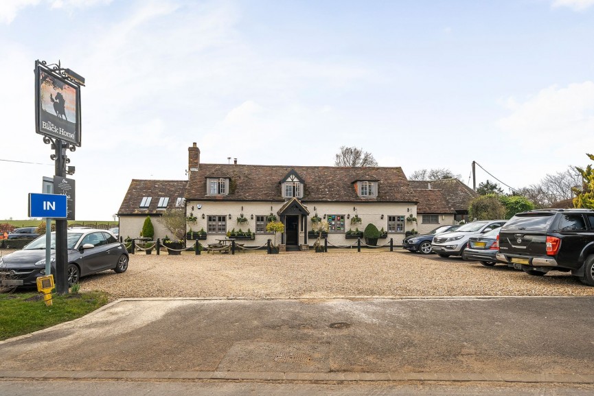 2 bedroom House for Sale Ireland, Shefford, Bedfordshire