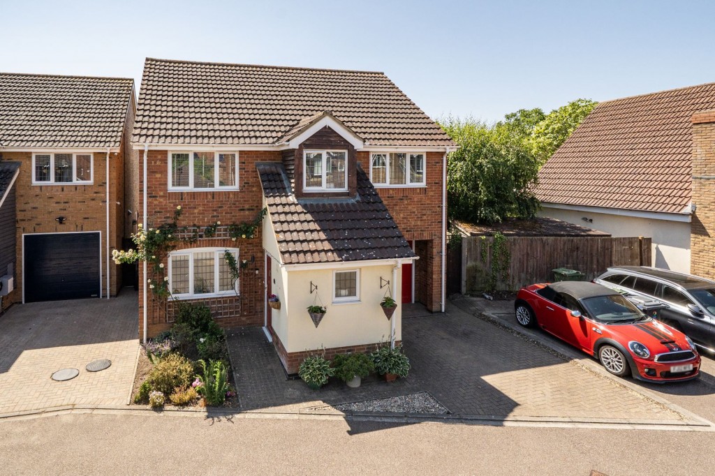 Midland Gardens, Shefford, Bedfordshire