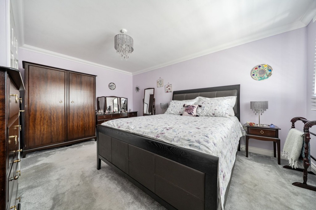 Midland Gardens, Shefford, Bedfordshire