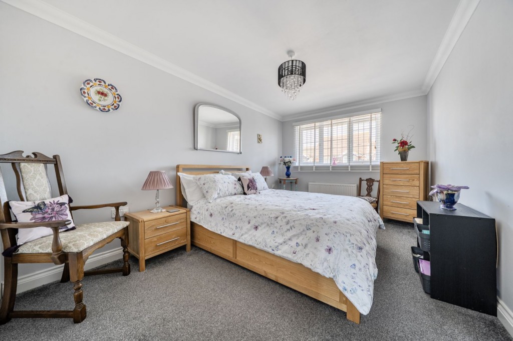 Midland Gardens, Shefford, Bedfordshire
