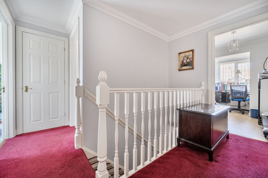 4 bedroom House for Sale Midland Gardens, Shefford, Bedfordshire