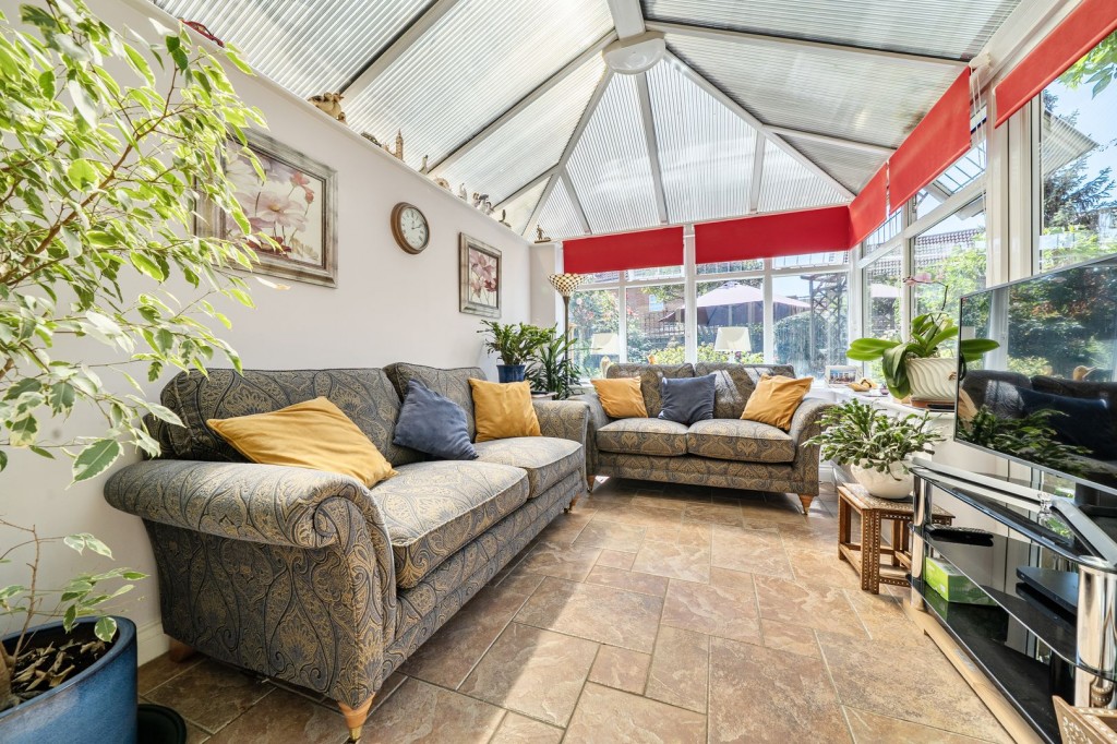 Midland Gardens, Shefford, Bedfordshire