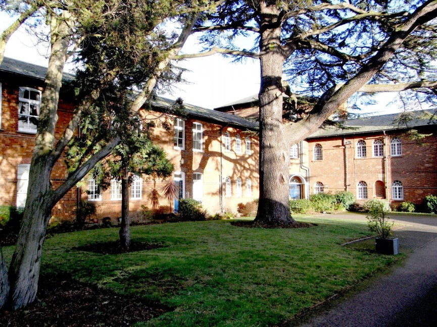 1 bedroom Flat for Sale Ampthill, Bedford