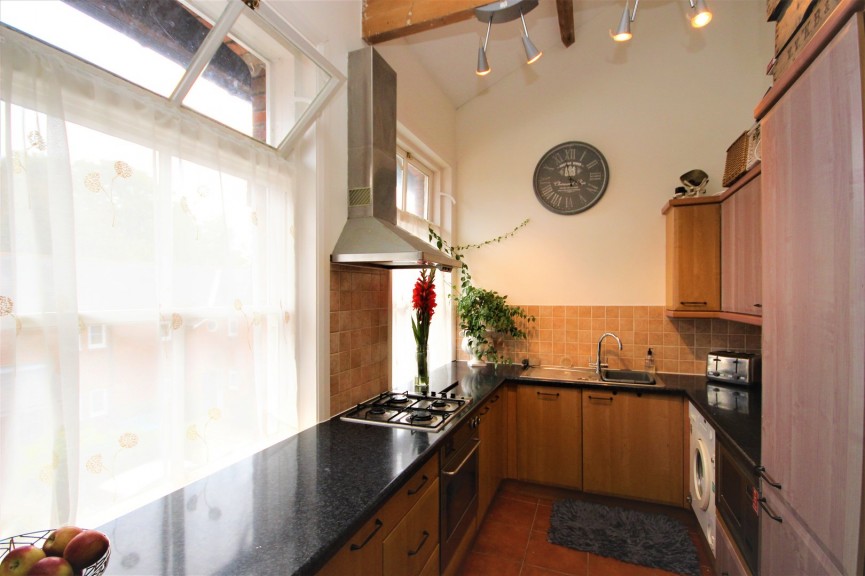 2 bedroom Flat for Sale Ampthill, Bedford