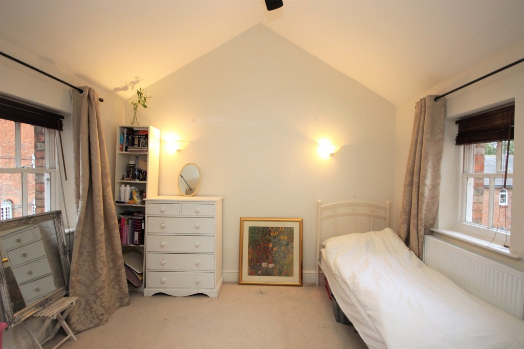 Ampthill, Bedford