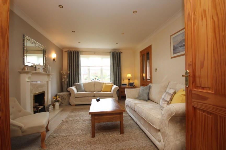4 bedroom House for Sale Maulden, Bedford