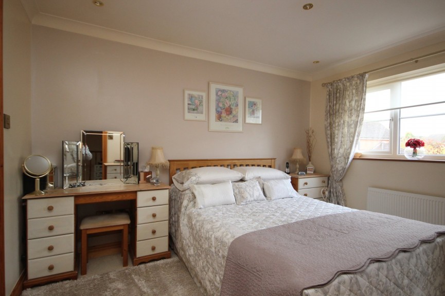 4 bedroom House for Sale Maulden, Bedford