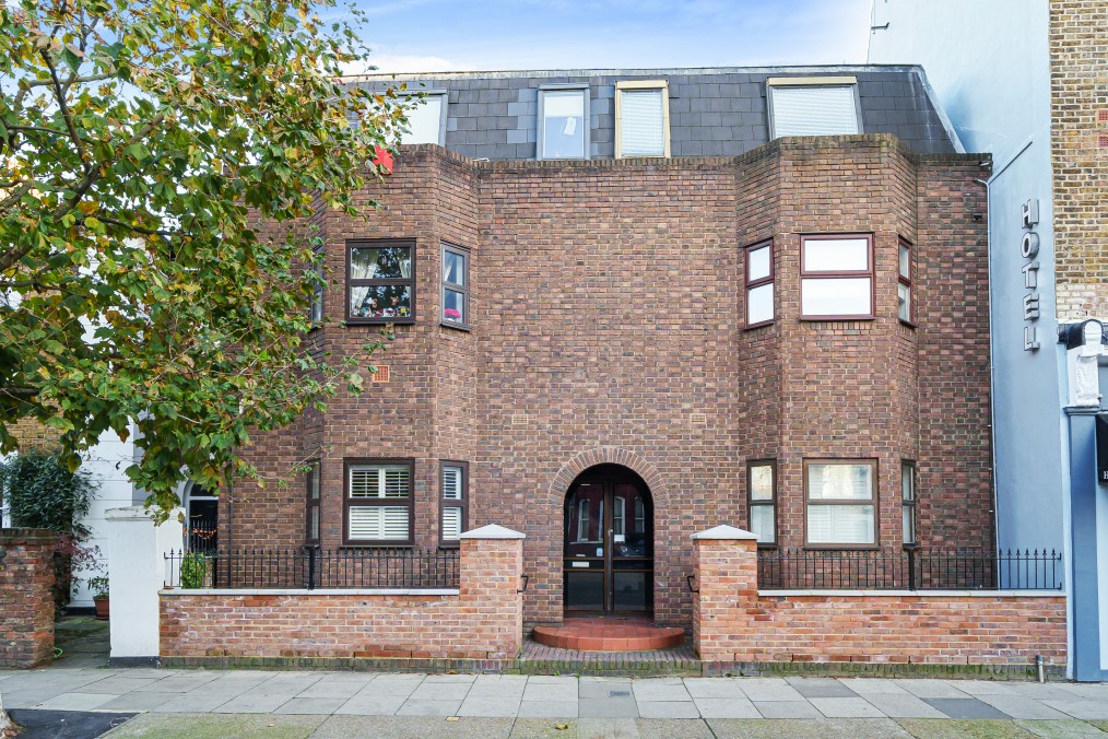 Goldhawk Road, Ravenscourt Park