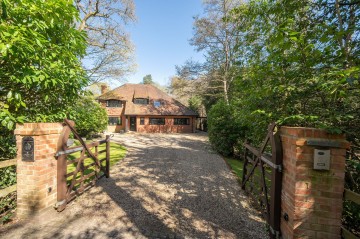 Heath Ride, Finchampstead, RG40