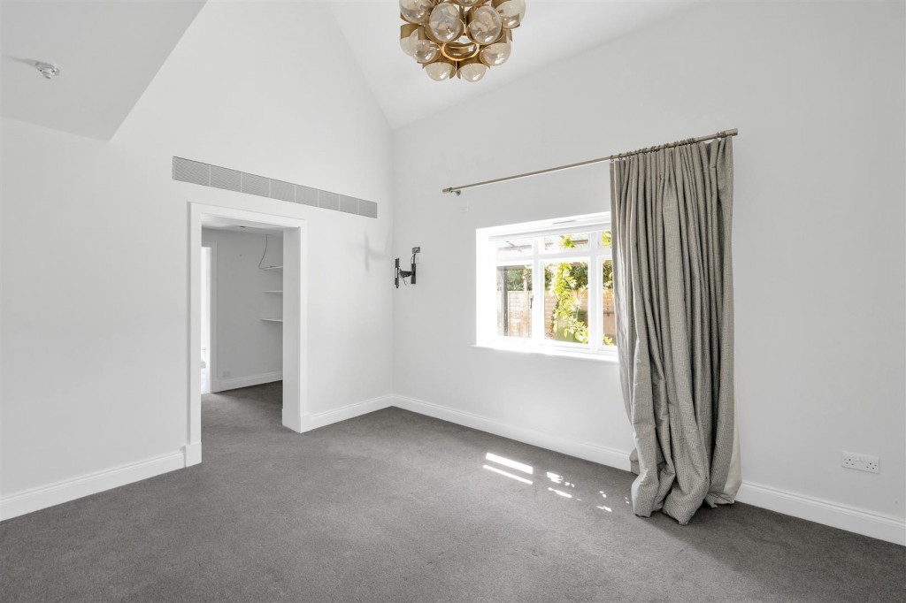 Burston Drive, Park Street, St. Albans
