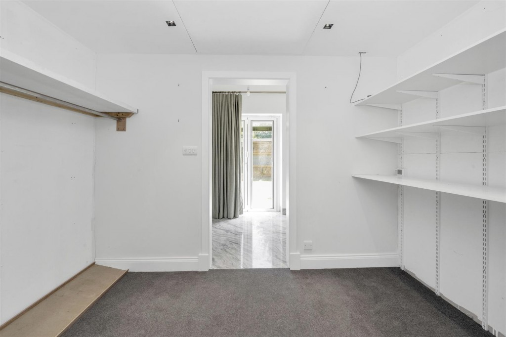 Burston Drive, Park Street, St. Albans