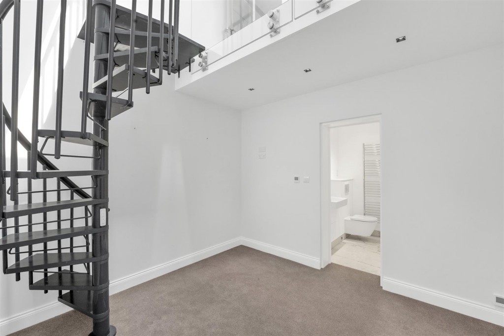 Burston Drive, Park Street, St. Albans