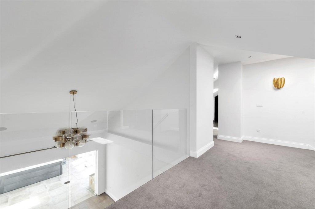 Burston Drive, Park Street, St. Albans