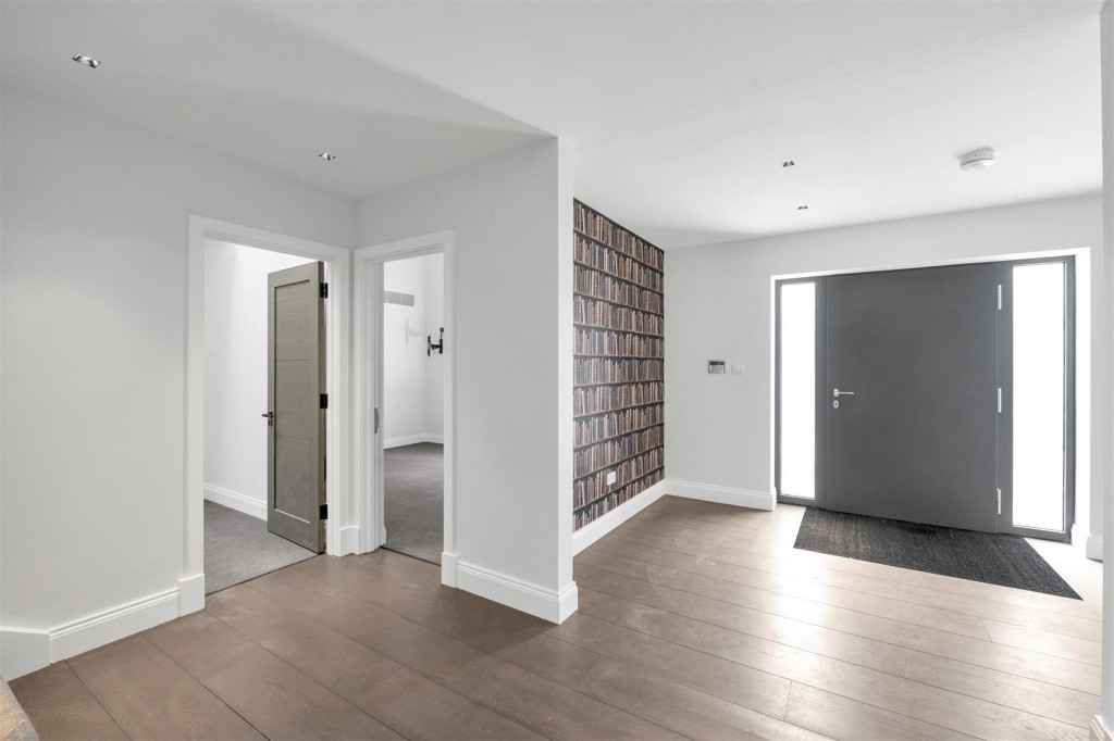 Burston Drive, Park Street, St. Albans