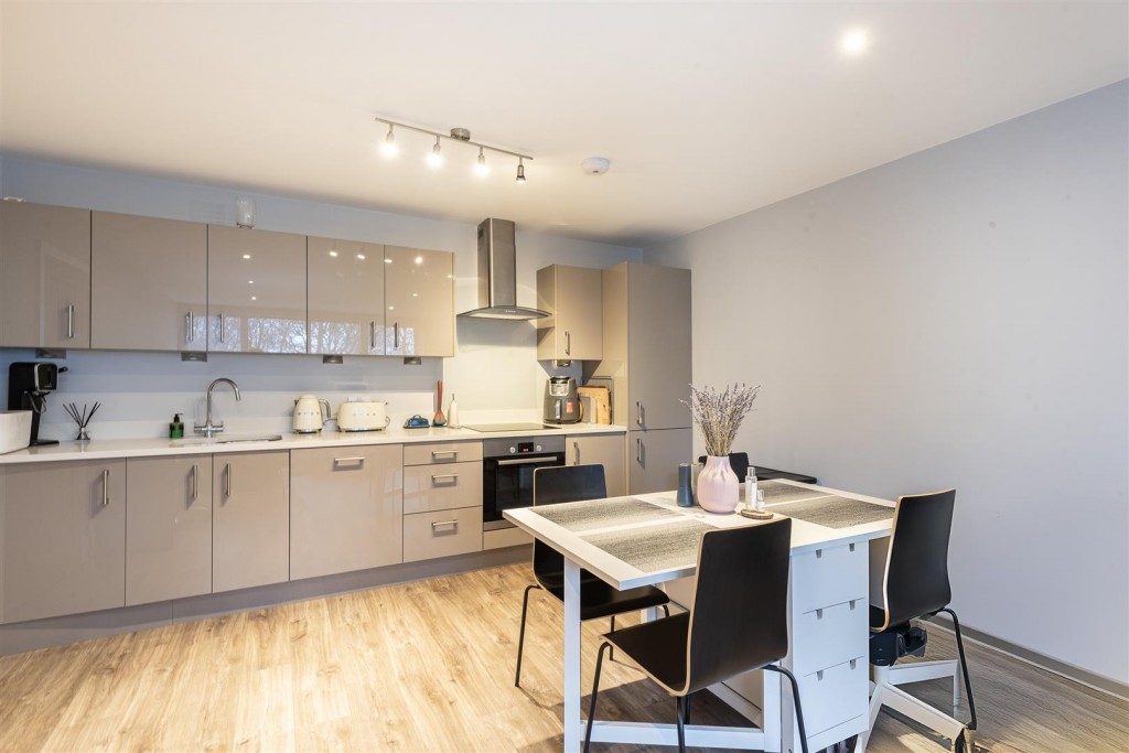 Sandridge Park, Porters Wood, St Albans