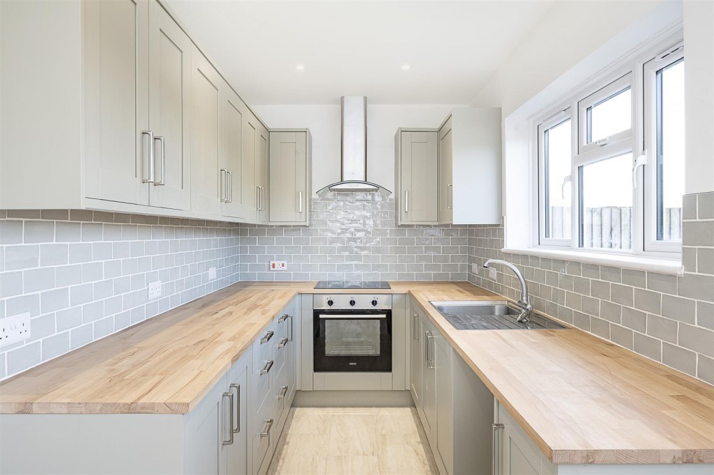 Hopkins Crescent, Sandridge, St. Albans