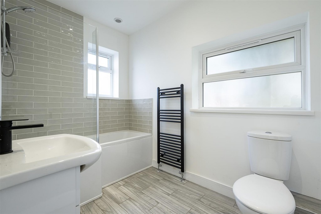 Hopkins Crescent, Sandridge, St. Albans