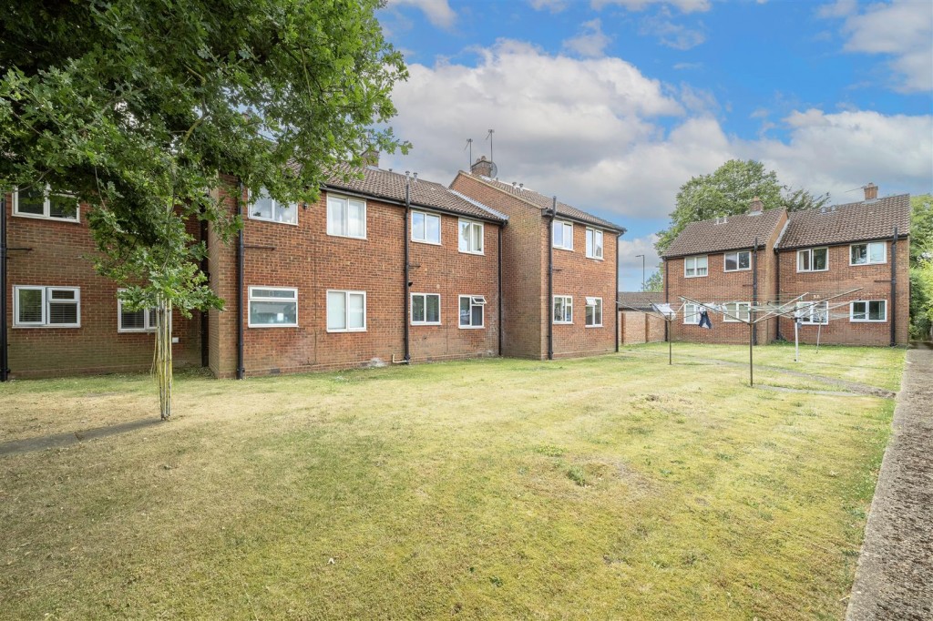 Albany Mews, North Orbital Road, St Albans