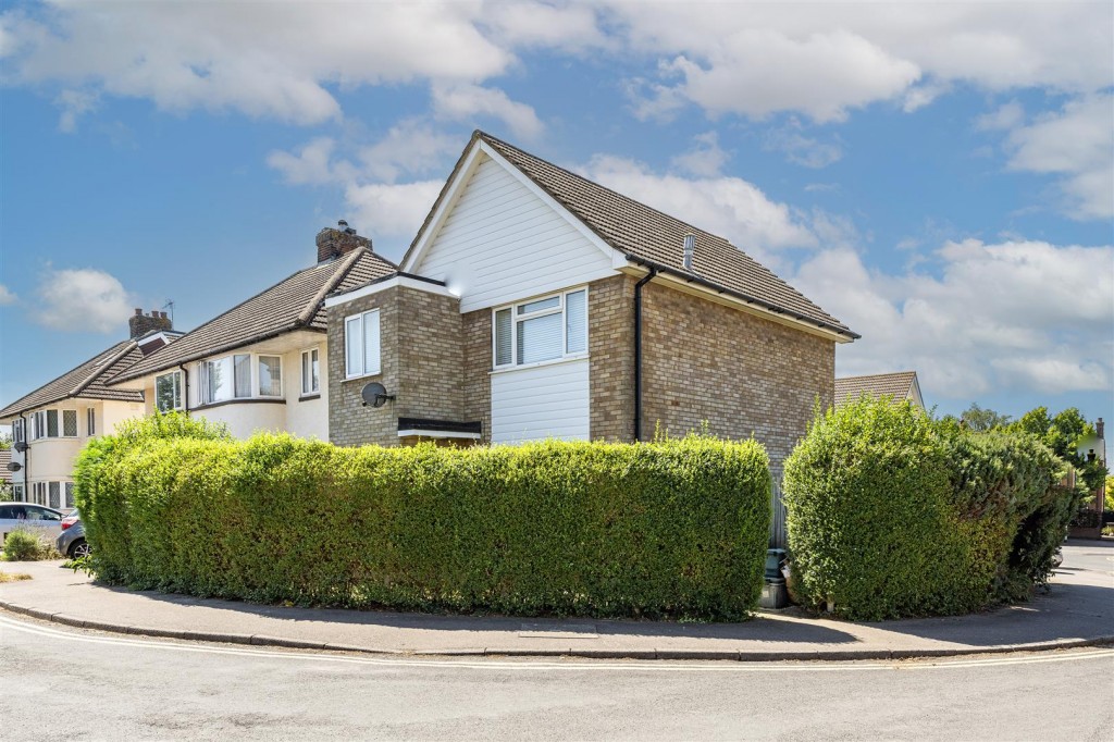 Jubilee Avenue, London Colney, St. Albans